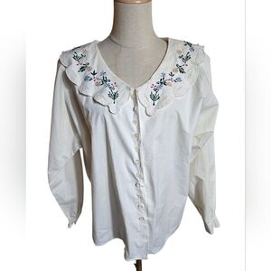 At Last Vintage Embroidered Big Collar White Blouse Top